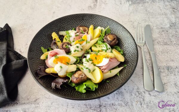 Aspergesalade met champignons, ham en ei