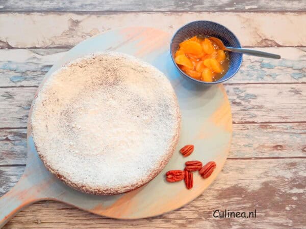 Pecannotentaart met mandarijn