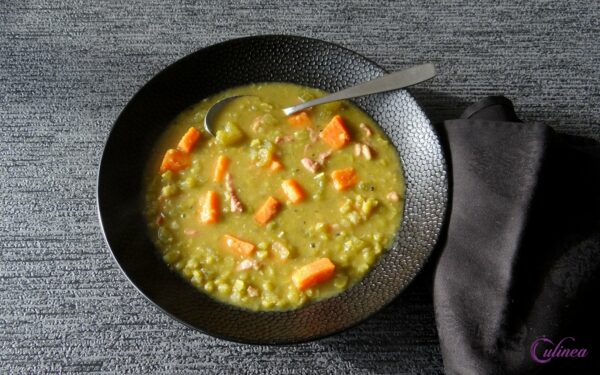 Erwtensoep met zoete aardappel en Togarashi