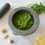 Pesto gemaakt van boerenkool