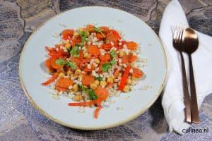 Tarwe met wortels en kikkererwten