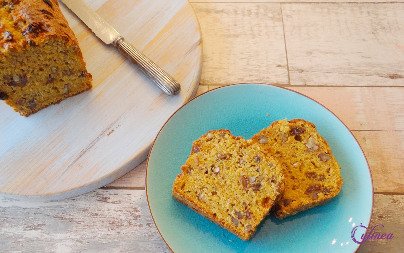 Zoete Aardappelcake met Rozijnen en Pecannoten
