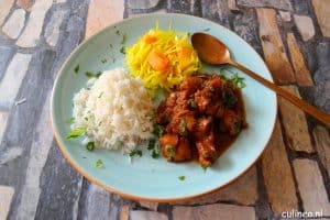 Surinaamse kippendijen met Basmatirijst