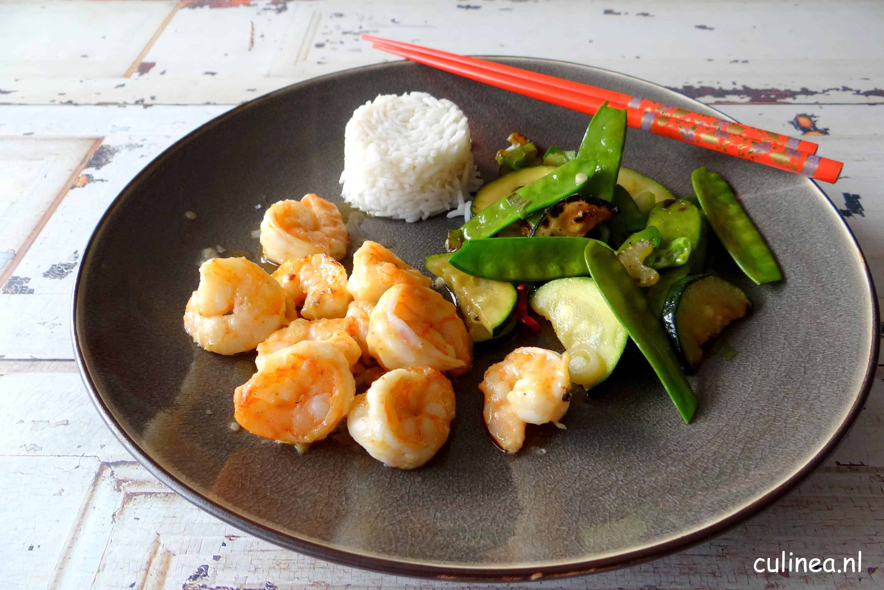 Wasabi garnalen met wokgroenten en Basmati rijst