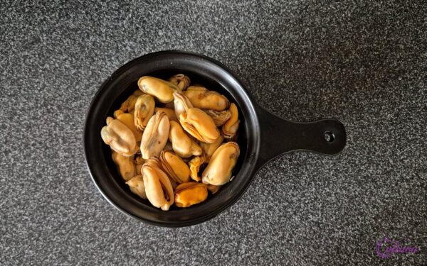 Gegratineerde mosselen met kerrie en wasabi