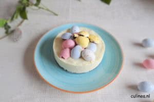 Luchtige mini Cheesecake met Dragee Eitjes