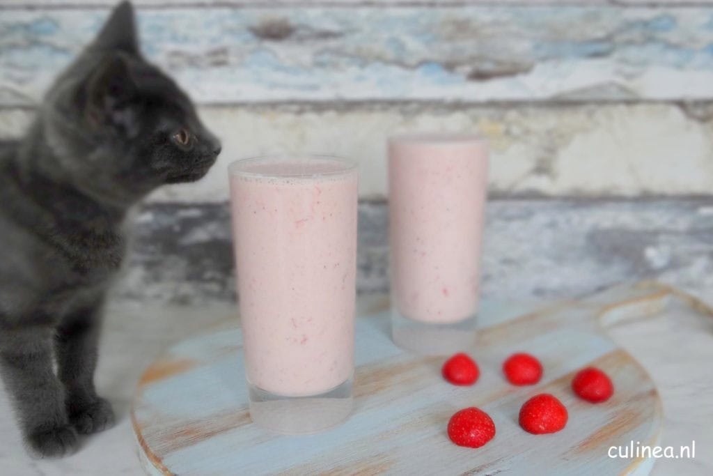 Aardbeien yoghurtdrank