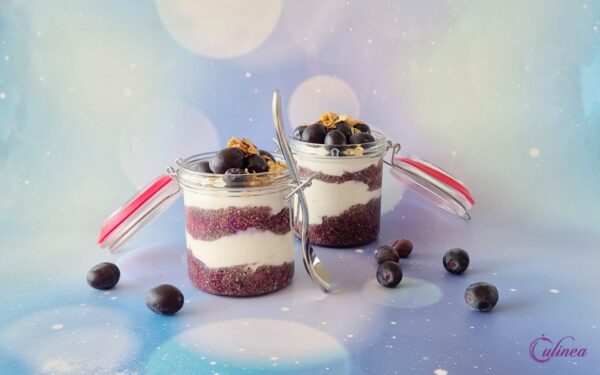 Chiapudding met Aardbeienjam