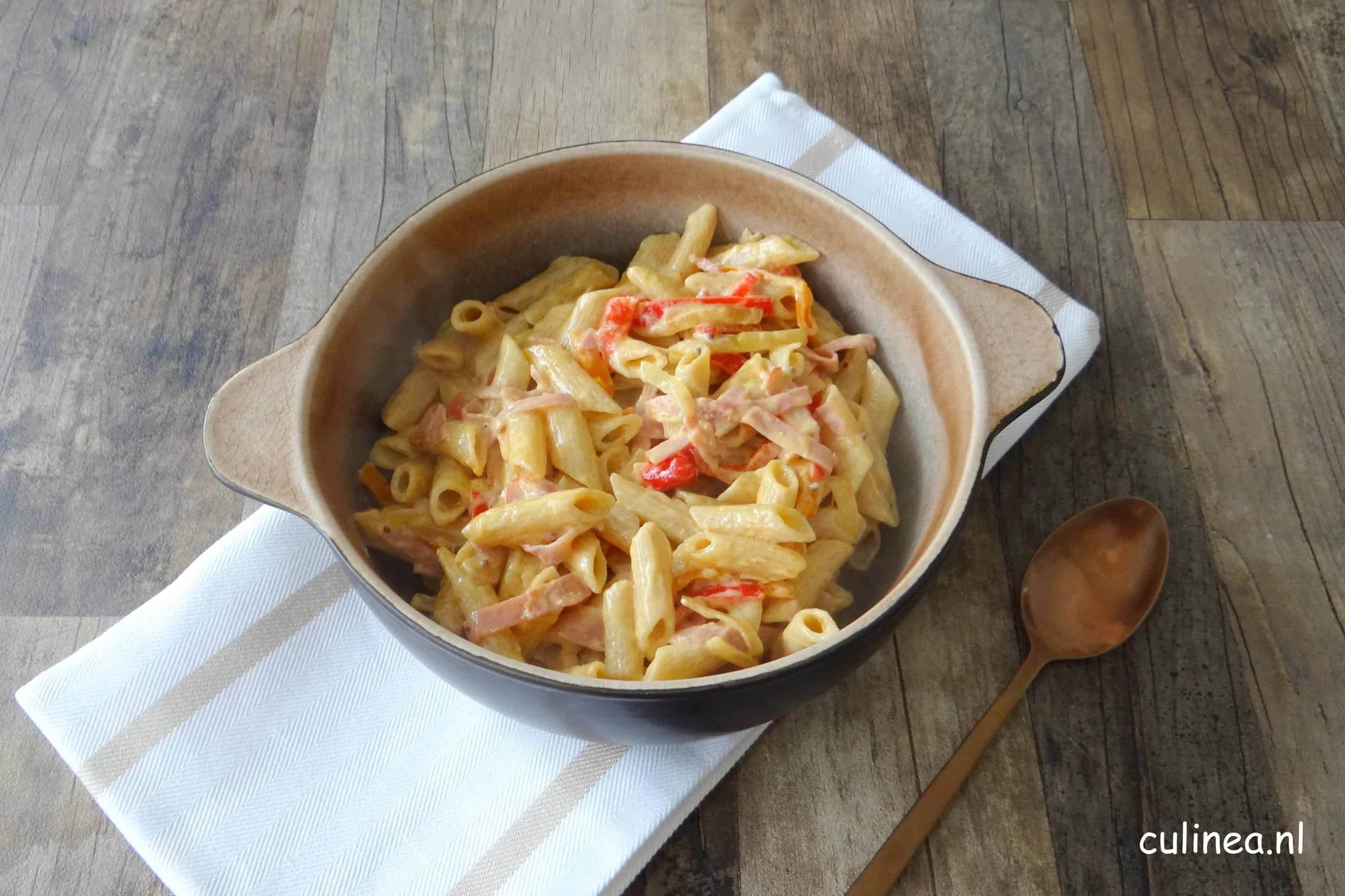 Mac and Cheese met paprika en ham