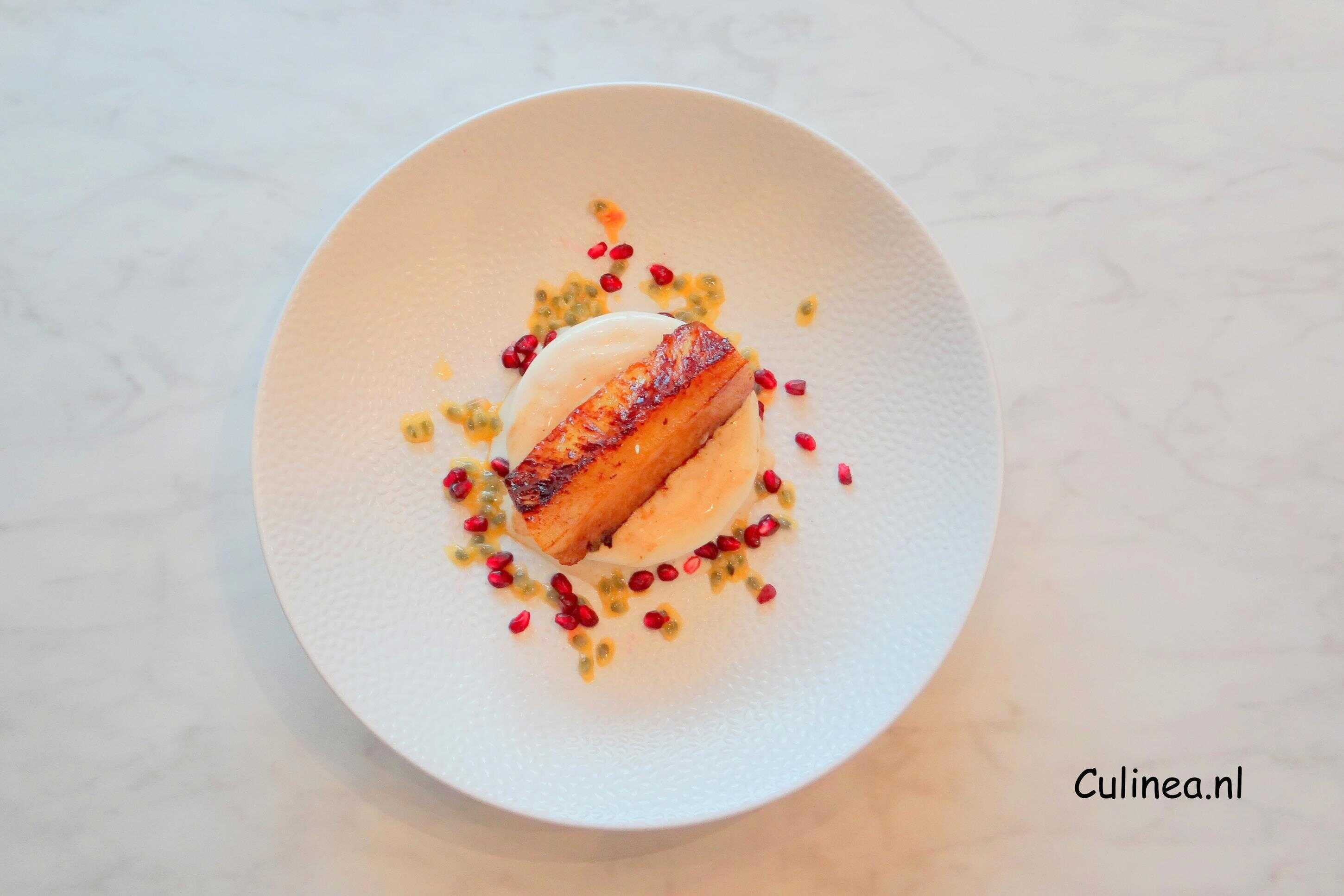 Gekaramelliseerde ananas met Piña Colada ijs