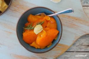Gemarineerde geroosterde paprika's