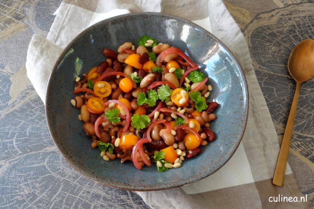 Italiaanse gemengde bonensalade