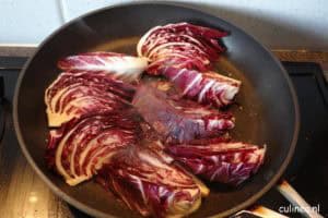 Geroosterde radicchio en bieten met vijgen