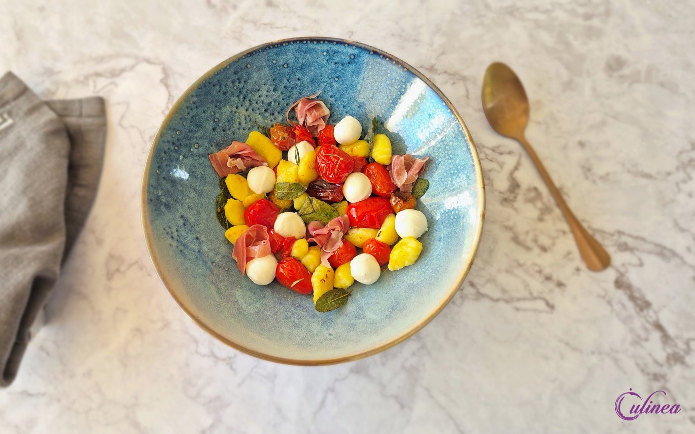 Gnocchi met in de oven geroosterde tomaatjes