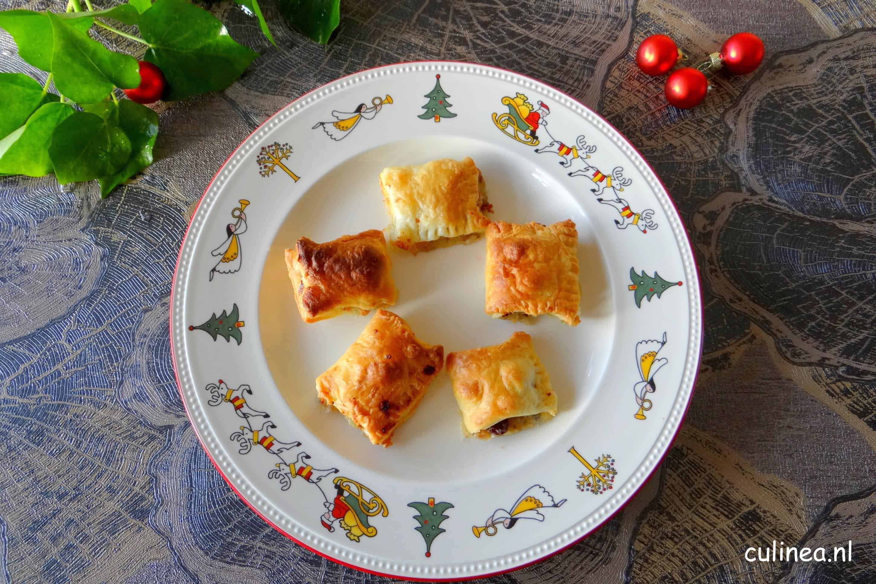 Saucijsjes van blauwe kaas, walnoten en cranberries