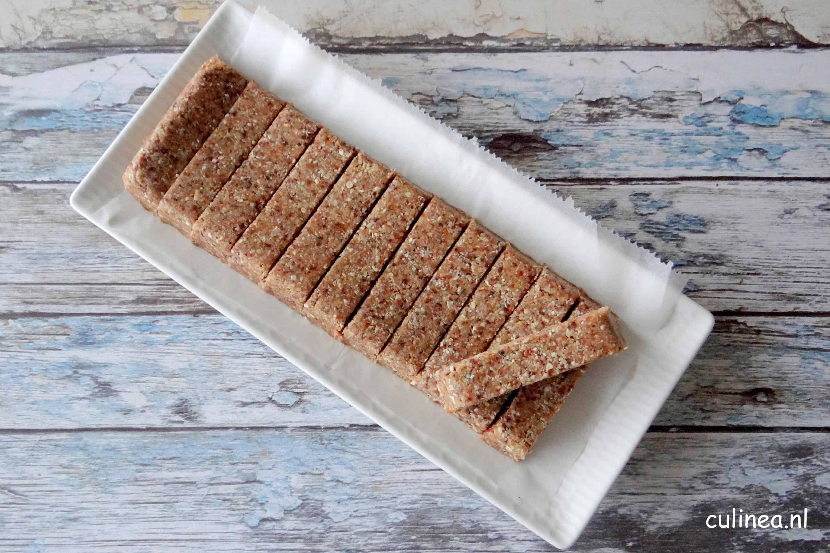 Zelfgemaakte havermout proteïnerepen