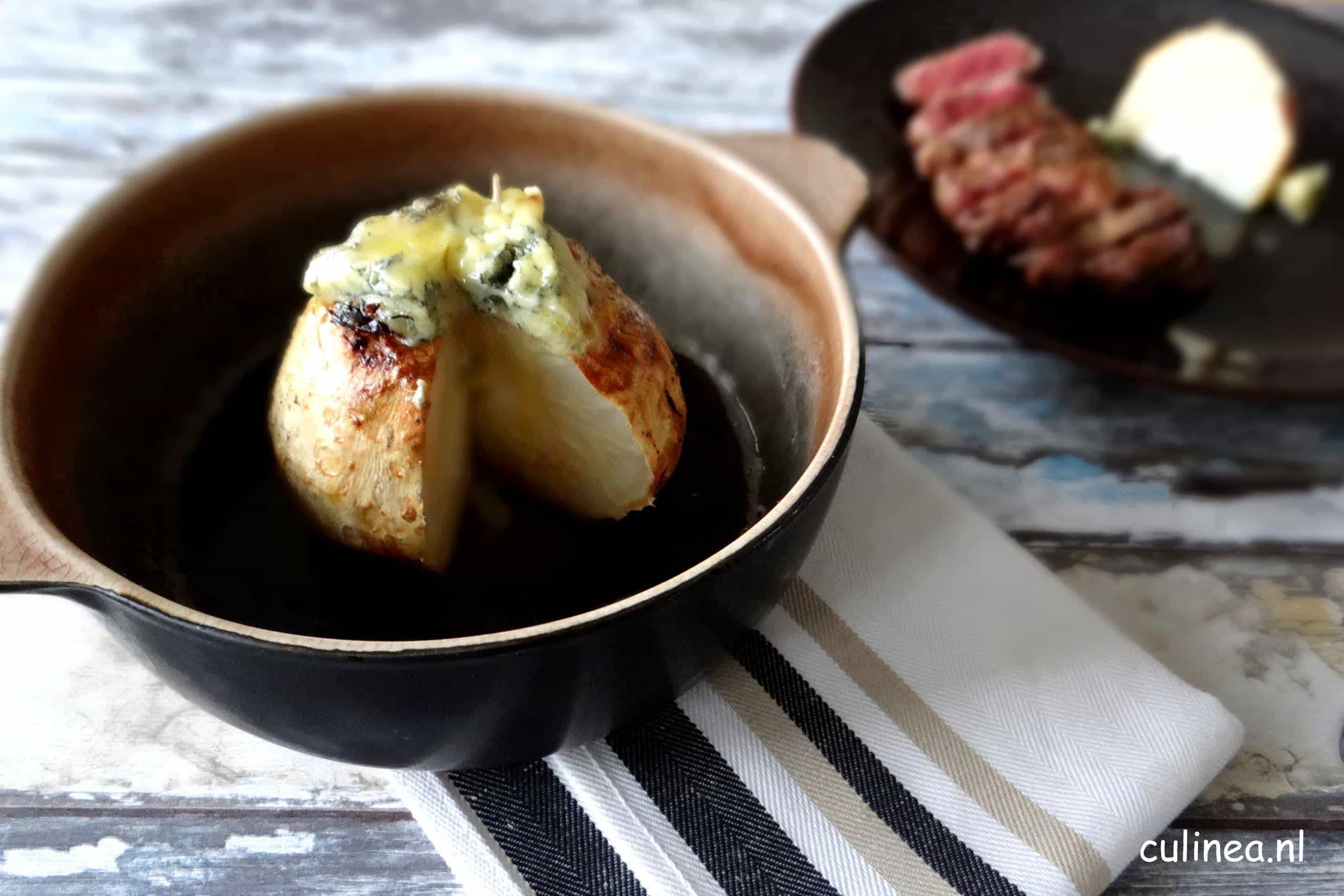 Geroosterde hele knolselderij