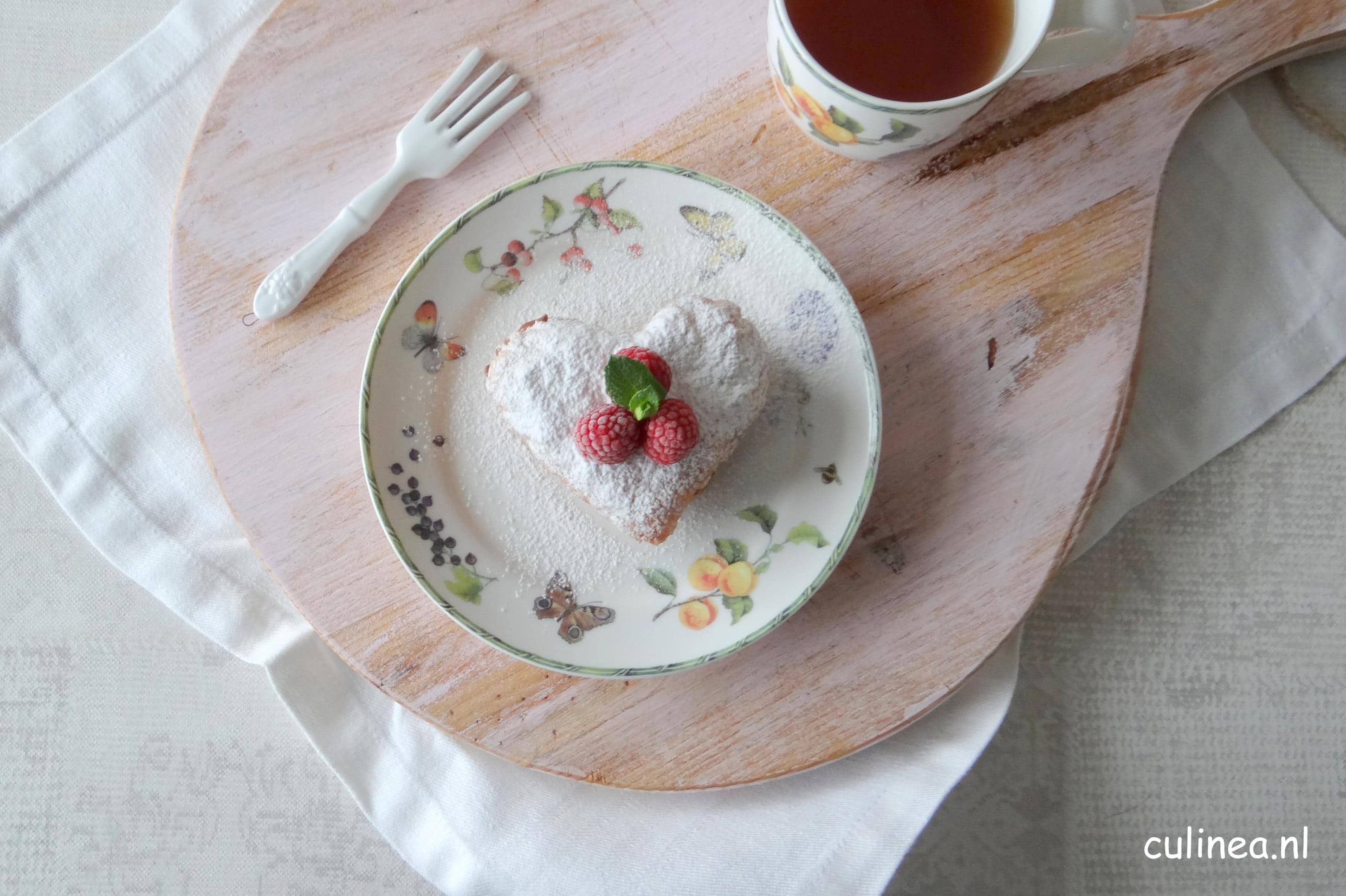 Tompouce hartje met frambozen en Nutella