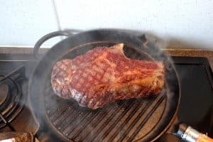 Côte de Boeuf met Rozemarijnboter