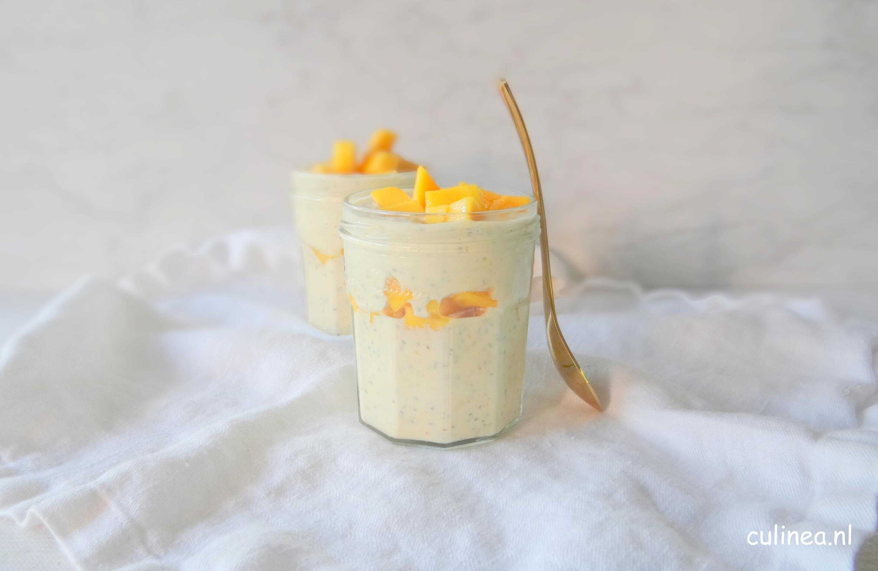 Chiapudding met mango