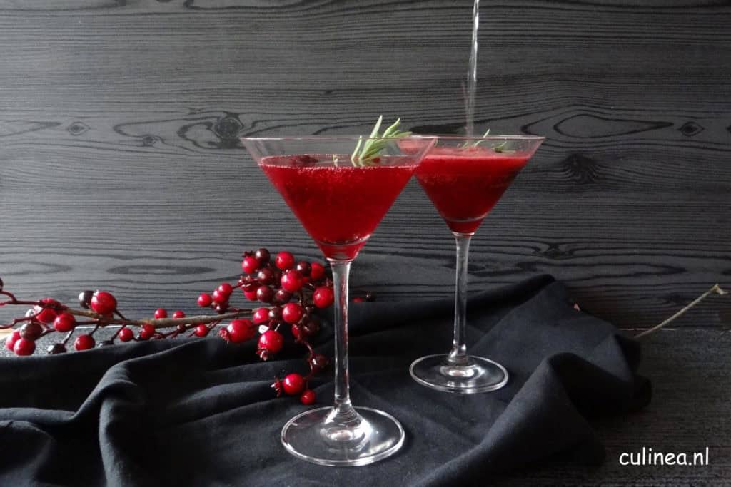 Feestelijke bramen Prosecco cocktail