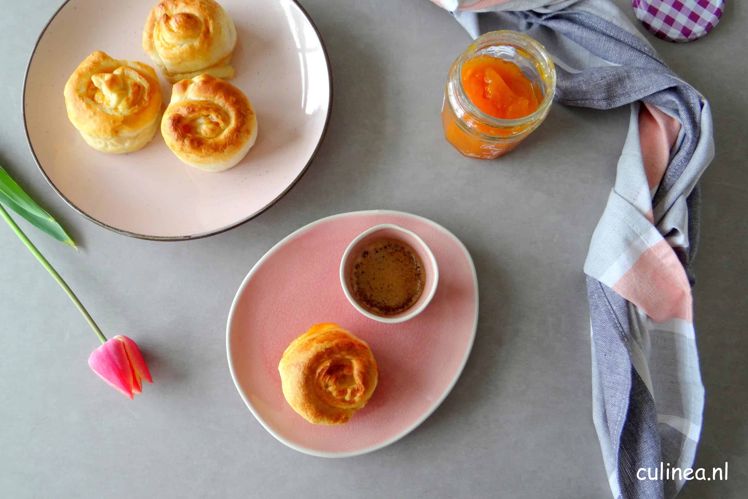 Cruffins gevuld met jam