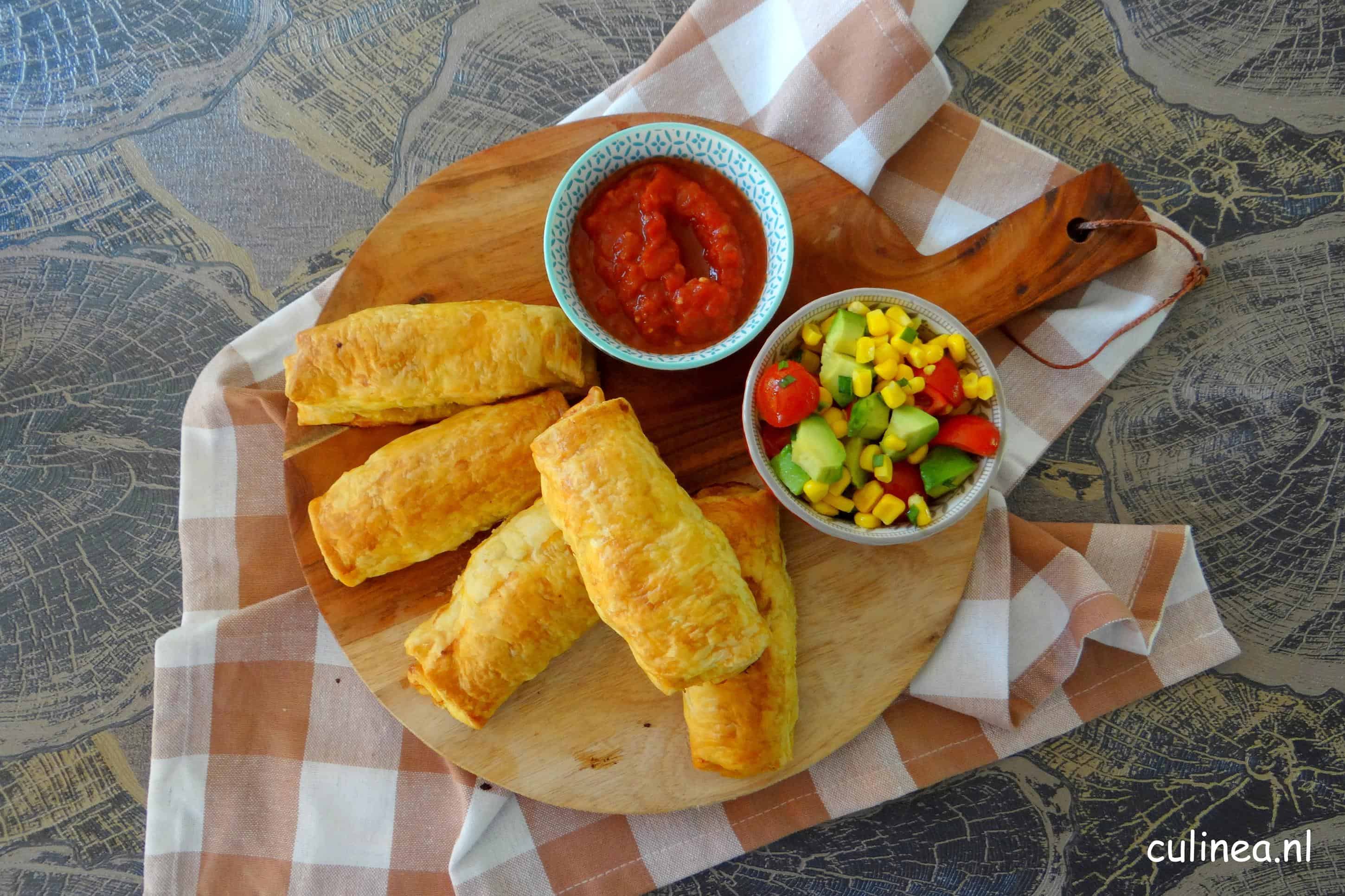 Mexicaanse saucijzenbroodjes
