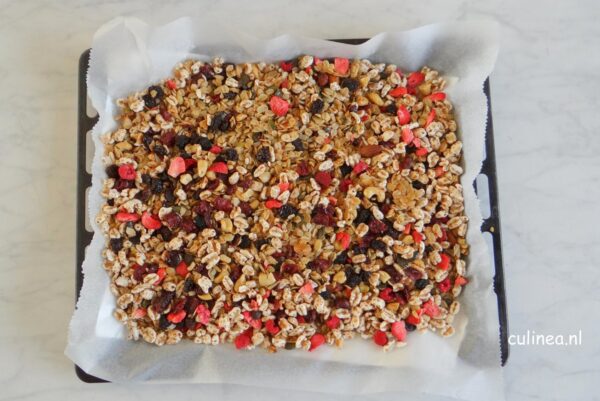 rood fruit granola