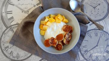 mini pancakes cereal met mango