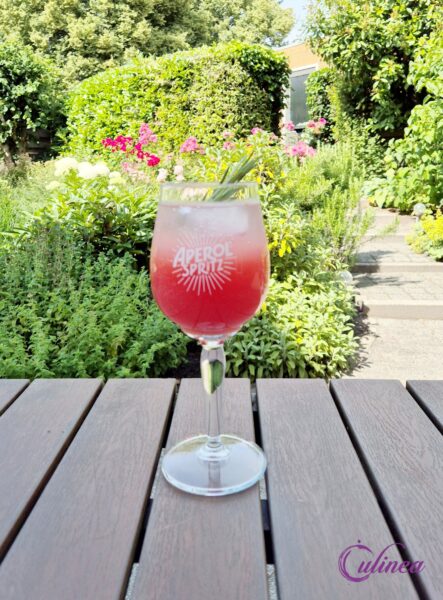 Aperol grapefruit cocktail