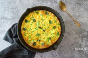 Pittige frittata met kikkererwten en boontjes