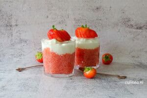 Tapiocapudding met aardbeien