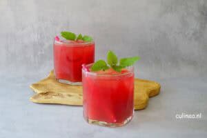 Hibiscus thee cocktail