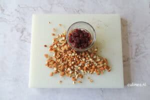 Chocolade fudge met kersen en amandelen