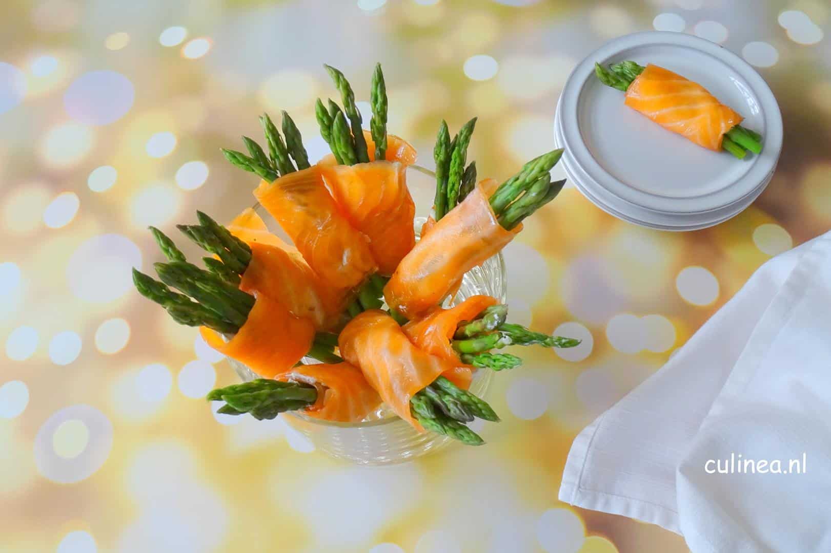 Gerookte zalmrolletjes met aspergetips