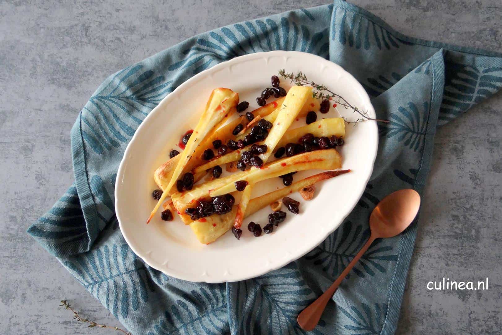 Geroosterde pastinaak met cranberries