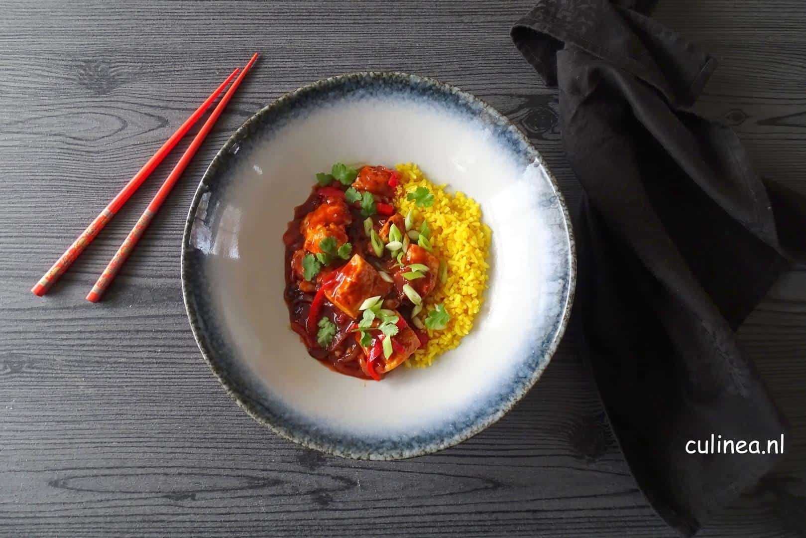 Pittige en zoete tofu met rijst