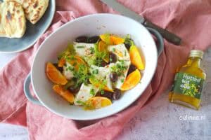 Feta met bloedsinaasappels en olijven uit de oven