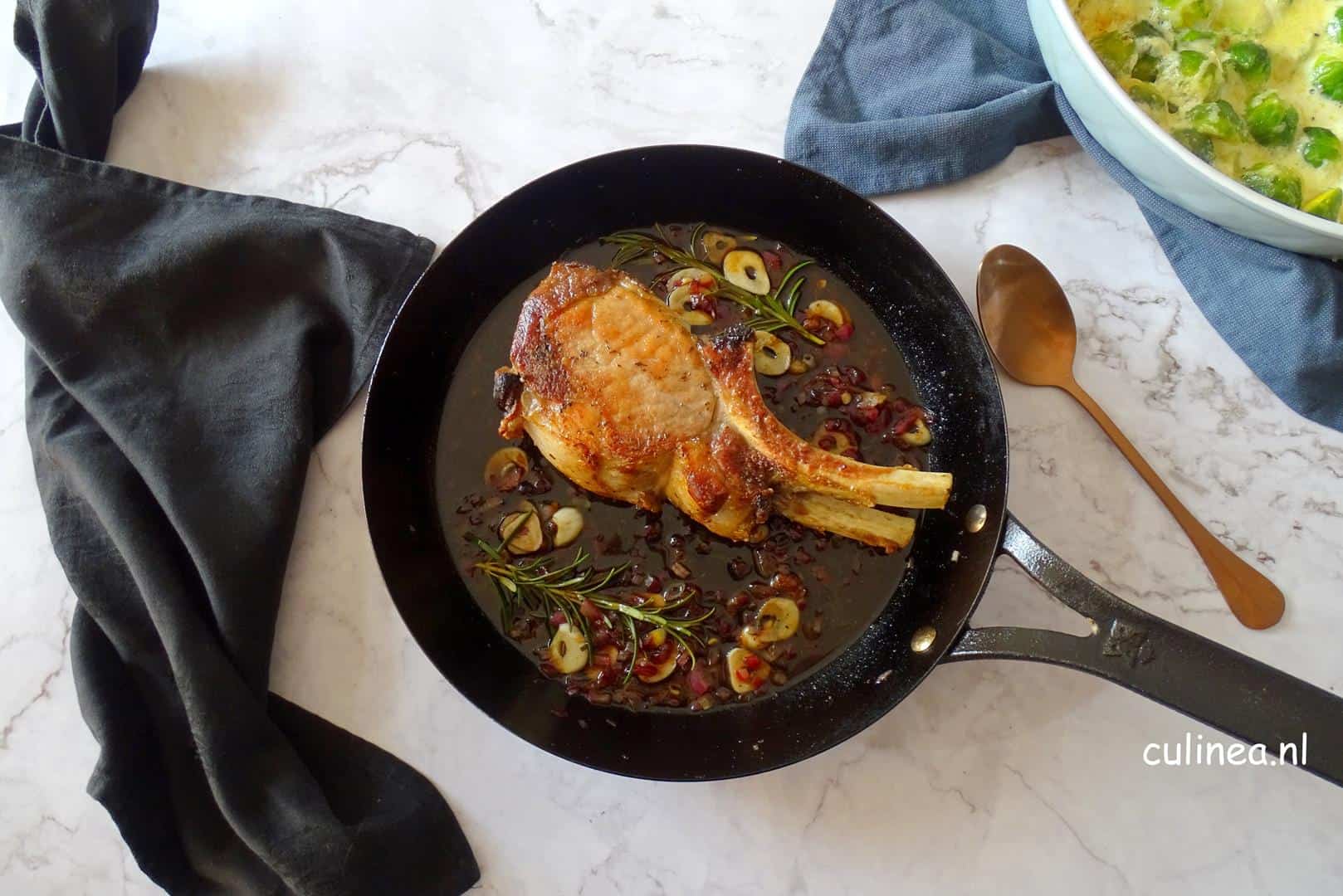 Varkensrack met zoetzure jus