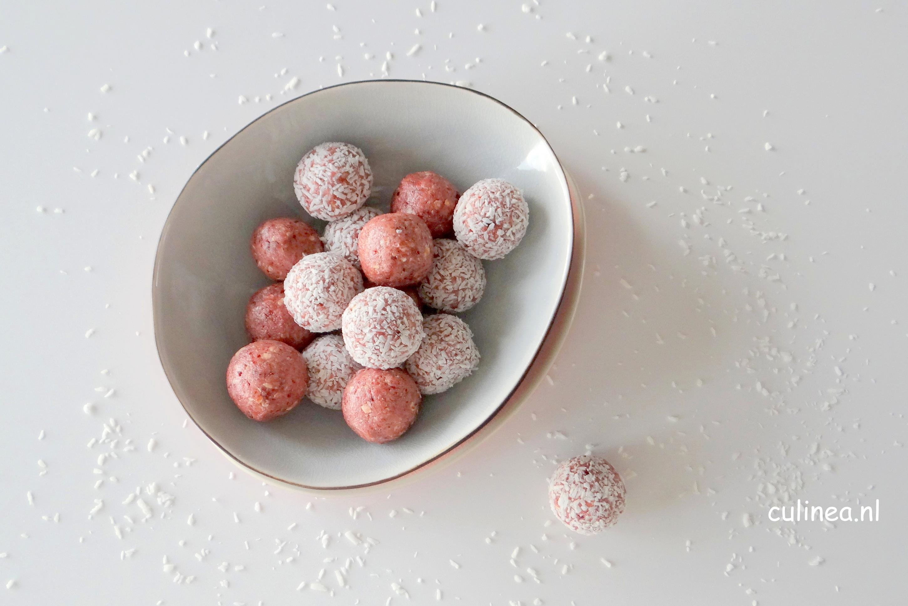 Heel Veel Lekkere Recepten Met Havervlokken Roze Bliss Balls - Culinea.nl;