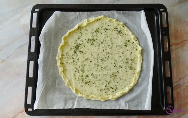 Pizza met geitenbrie en druiven