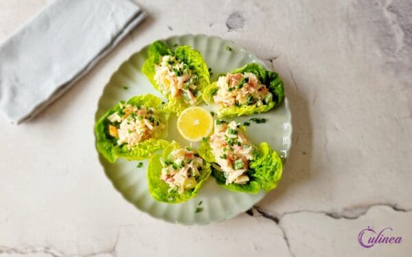 Slawraps met surimi salade