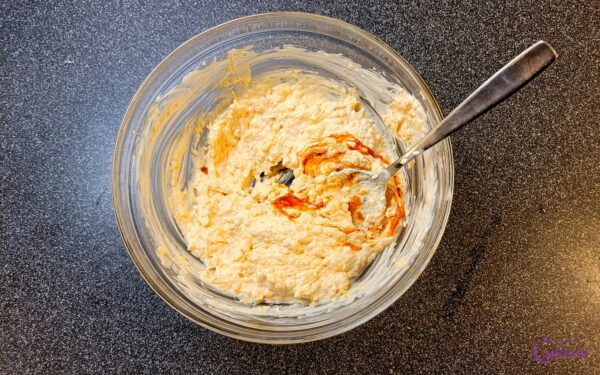 Pittige cheddar kaasdip