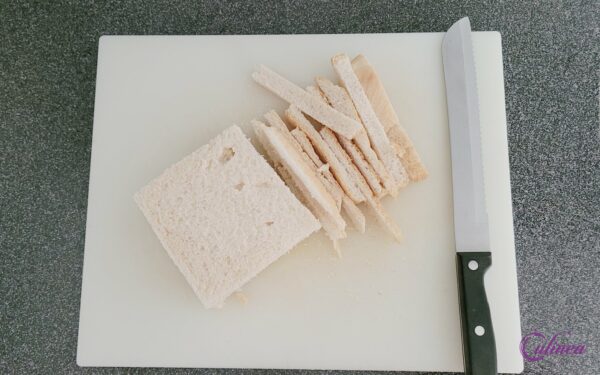 Zoete broodrolletjes met walnoten en dadels