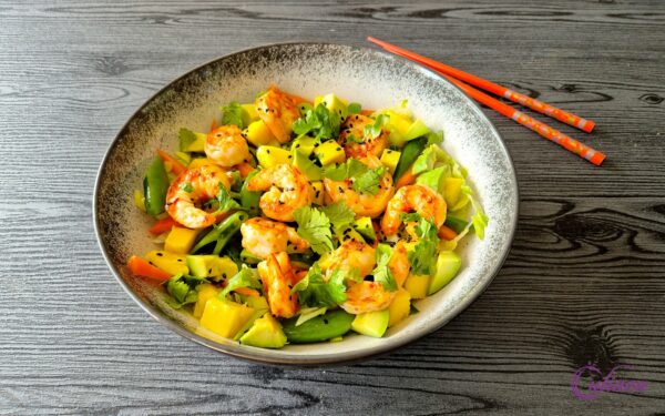 Salade met gamba's en mango 