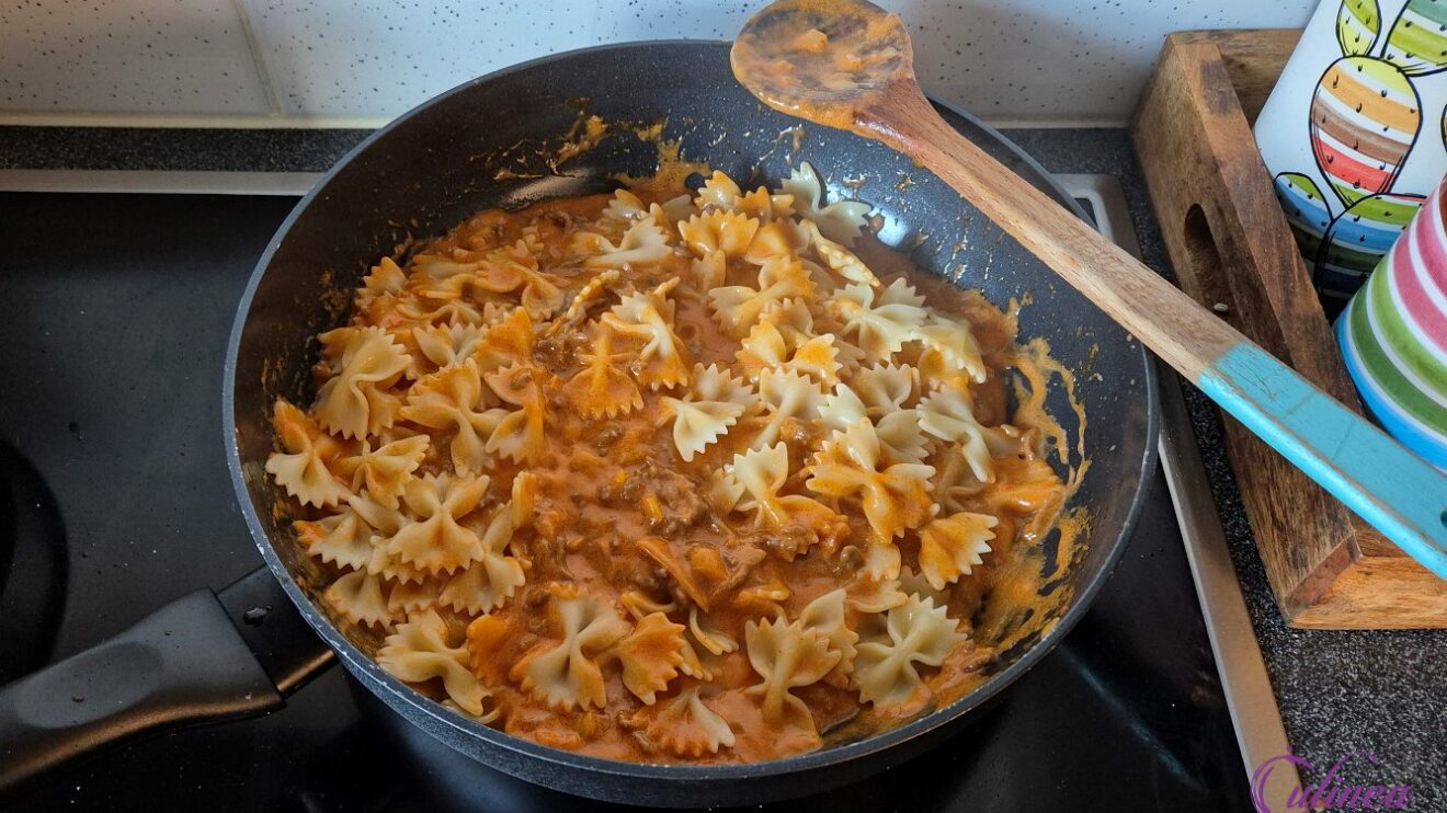 Cheeseburger pasta