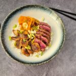 Rijstbowl met steak en kimchi