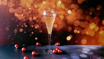 Glitter Champagne cocktail