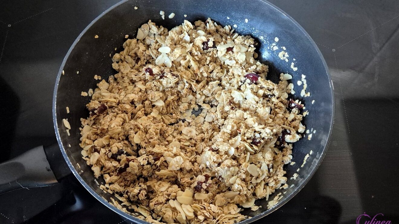 Granola met honing en amandelen