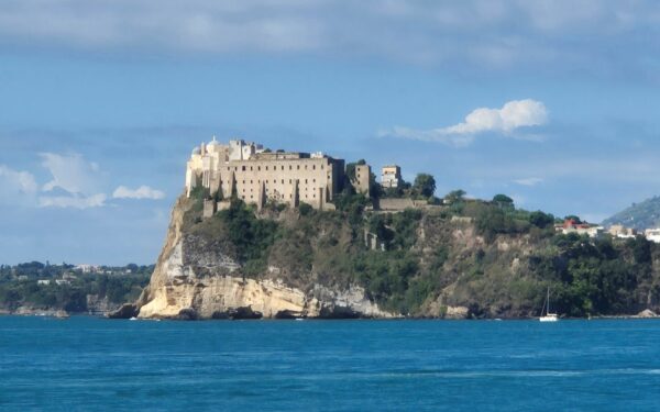 Van Napels tot Ischia: een onvergetelijke reis langs de Amalfikust